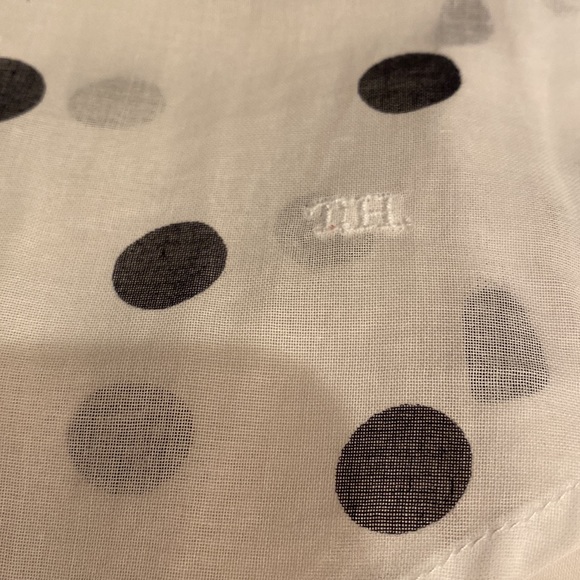 Adorable navy and white polka dot Tommy Hilfiger blouse, 4 - Picture 12 of 12